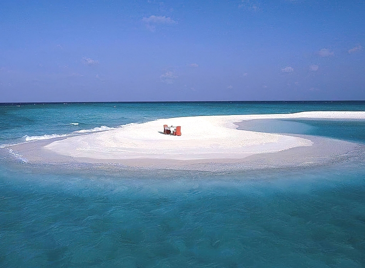 Yambe_Sandbank_750_550shar-50brig-20_c1