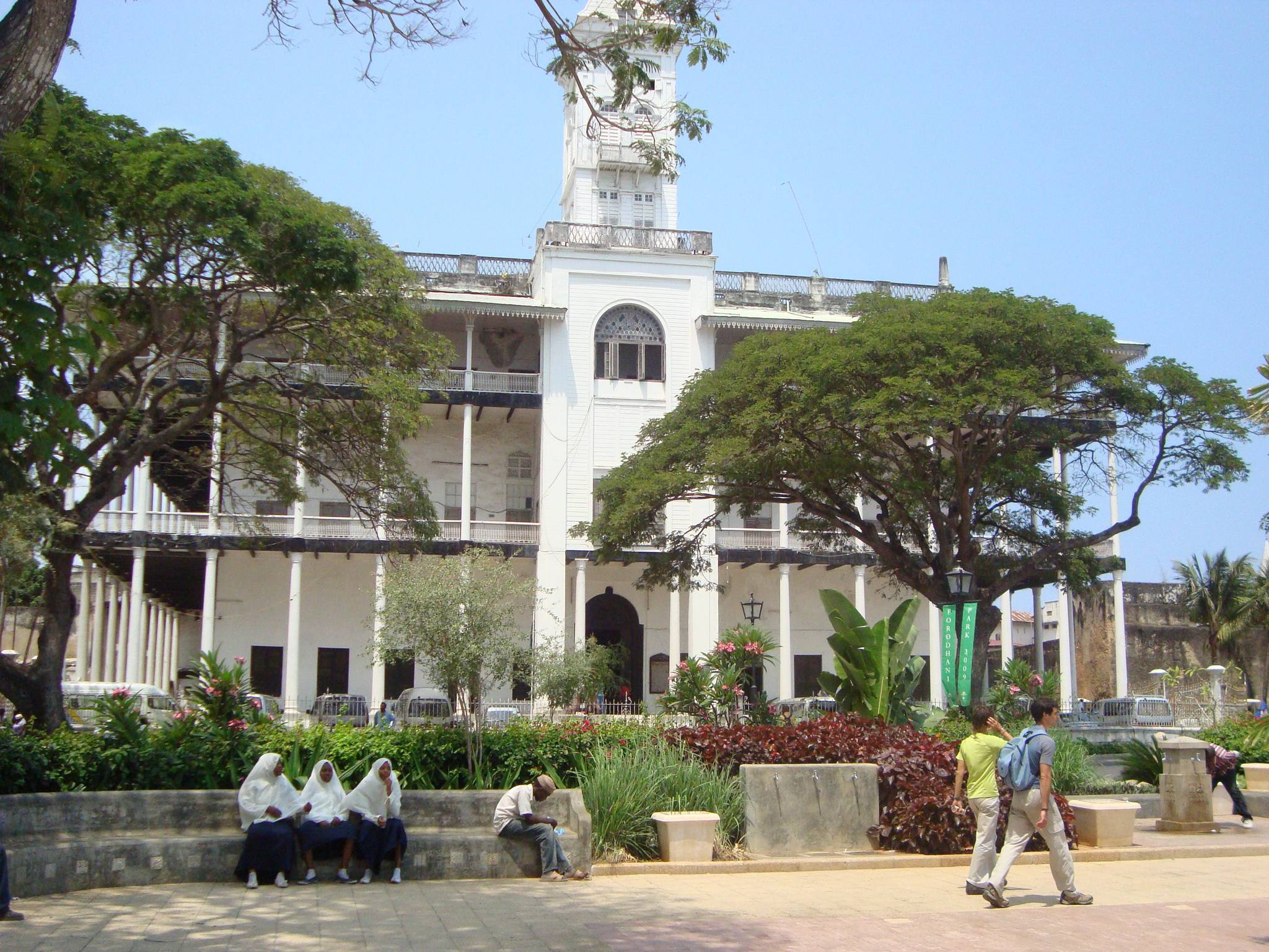 Zanzibar_House_of_Wonders_Stone_Town_03